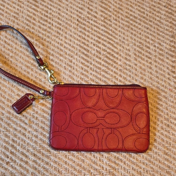 Coach‎  NWOT Red Leather Wristlet with Embossed Pattern - Picture 1 of 10